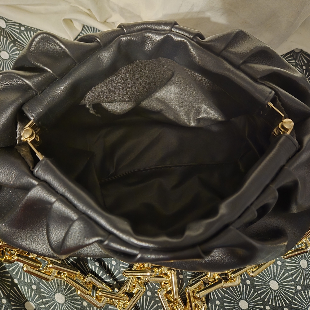 Elegant Black and Gold Women's Bag Faux Leather - Picture 3 of 5